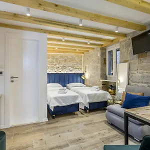 Couette-café Miara Luxury, Split